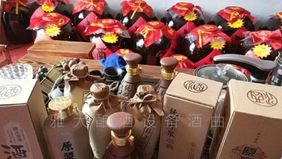 2019名酒太貴，不如喝點(diǎn)農(nóng)村小型酒廠釀酒設(shè)備現(xiàn)蒸的原漿酒